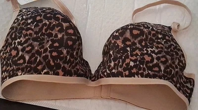 Sujetador push-up beige talla 34DD b.tempt'd 958287 para mujer B. Wow'd Foto 1 de 4