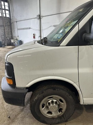 Used Front Left Fender fits: 2012 Chevrolet Express 2500 van Front Left Grade A Foto 1 de 4