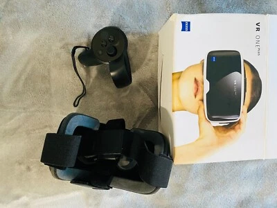ZEISS VR ONE PLUS - Image 1 of 4