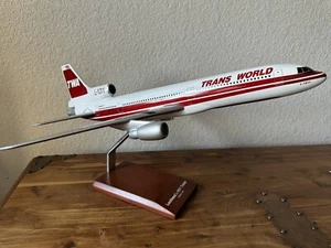1/100 Trans World Airlines (TWA) Lockheed L-1011 TriStar Desk Model N8034T - Picture 1 of 17