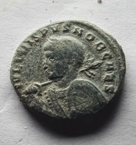 CRISPUS 321AD * seltene authentische antike römische Bronzemünze - Altarumkehrung - Bild 1 von 6