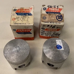 Pistoni Yamaha x 2 - misura .25 - n. parte 248-11635-01 - originali - nuovi vecchio stock - Foto 1 di 5