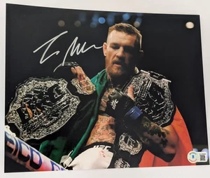 Conor Mcgregor UFC signed 10x8 Beckett Cert Authentic handsigniertes Foto D - Bild 1 von 2