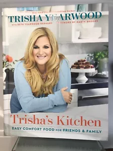 Trisha's Kitchen Easy Comfort Food for Friends and Family Signed Autographed - Picture 1 of 9