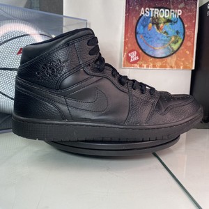 retro 1 triple black