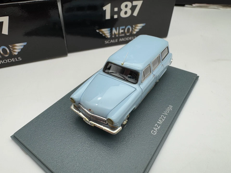 #101 Only One Neo 1/87 GAZ M22 Volga azul Foto 1 de 4