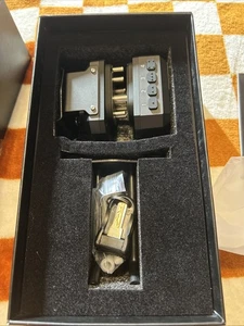 Blocco innesco pistola biometrica intelligente Ainiro GL-001 - Foto 1 di 3