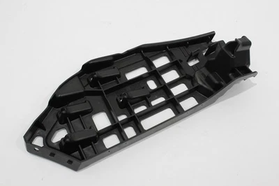 VW Polo 9N Mk4 NS Left Front Bumper to Wing Bracket Support Guide New 6Q0807177A - Image 1 of 4