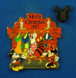 Mickey Minnie Mouse Merry Christmas 2003 Stockings Hung by Fire LE Pin #26059 - Picture 1 of 5
