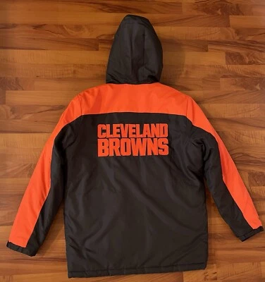 NFL Cleveland Brown Winter Coat Men’s Sz Medium - Image 1 of 4