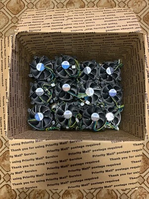 Lot of 10 IntelSkt 775 CPU Heatsink E33681-001 E21984-001 E18764-001 E30307-001 - Image 1 of 4