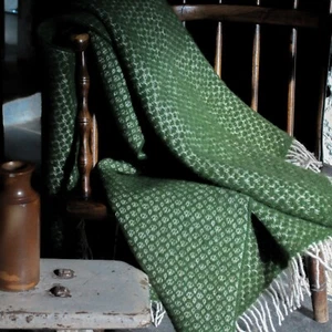 Green British Made Rustic Wool Blanket - Quality Warm Country Farmhouse - Picture 1 of 6