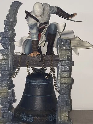 Assassin's creed action figure Altair con campana !ORIGINALE! - Immagine 1 di 4