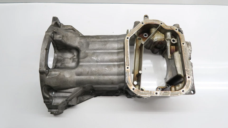 Nissan Quest 2011-2017 OEM 3,5 L cárter de aceite superior del motor Foto 1 de 4