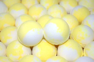 bath bombs 30 Pack lot 3.0 oz lot of Monkey Farts - Picture 1 of 5