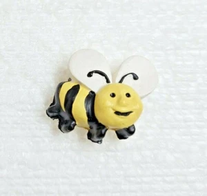 JHB Happy Bumble Bee Button 20mm Shank Novelty Yellow Insect Sewing Art Crafts - Picture 1 of 12