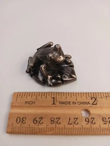 Frog figurine statue Metal Shelf Sitter Knick Knack Collectible Vtg - Picture 1 of 6