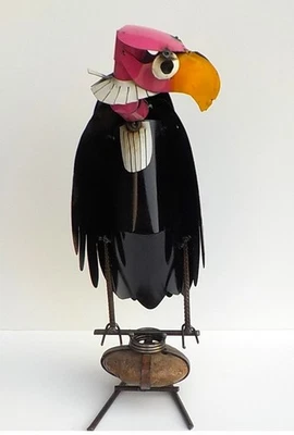 METAL ART TURKEY BUZZARD SCULPTURE 17"  TALL VULTURE ANIMAL WEIGHTED BASE - Image 1 of 4