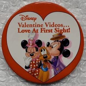 Vintage DISNEY Official Walmart Employee Promo Advertising Pin - Picture 1 of 2