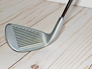 Dunlop Ladies Jan Style 101 Golf Club 8 Iron Steel Shaft - Picture 1 of 5