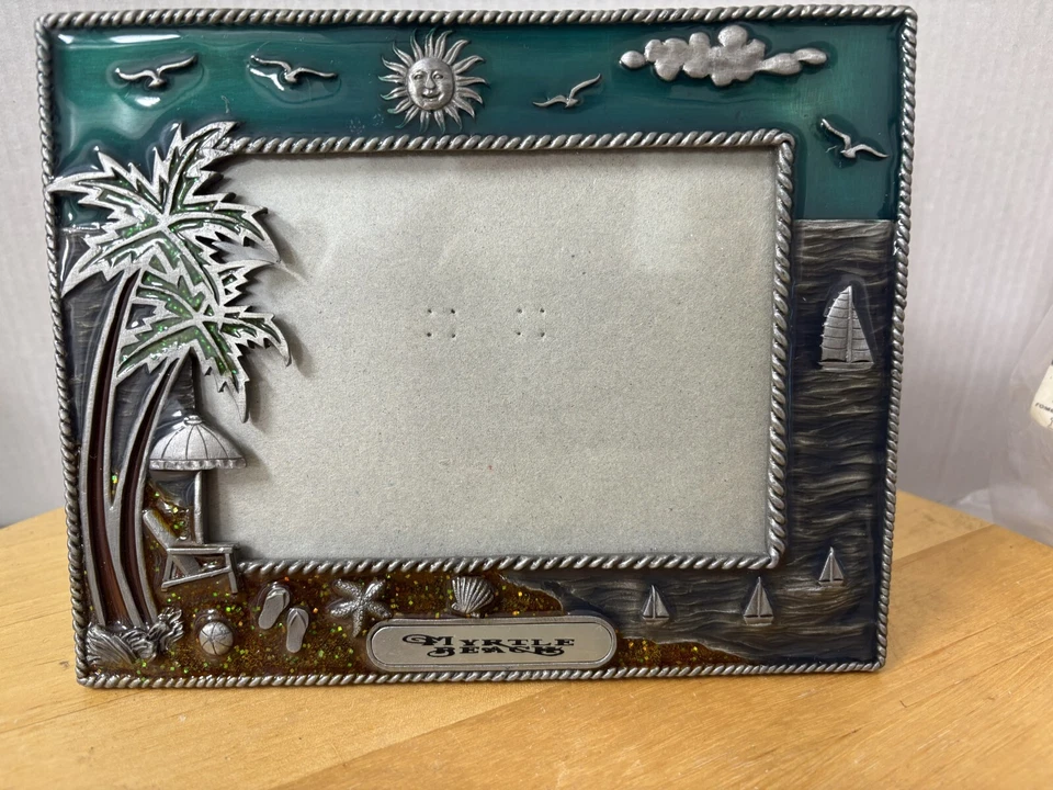Heavy Quality Pewter & Glass Beach Seaside Holiday Photo Frame 17 x 14cm Overall - Image 1 of 4