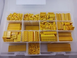 Lego gelbe Platten 1x1,1x2,1x3,1x4,1x12,2x2,2x4,2x6,2x8,2x12,2x16 über 1000 Teile - Bild 1 von 4