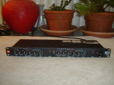 JBL M-712, 2 Channel Gating Compressor Limiter, Vintage Rack - Image 1 of 4