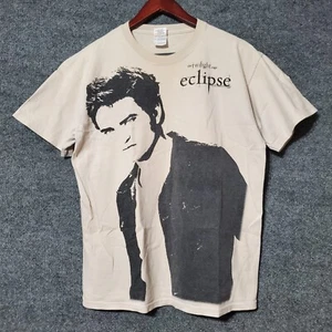 Camisa Eclipse Crepúsculo Edward Cullen Adulto M 2010 Película Promo Camiseta Familia Vampiro - Imagen 1 de 12