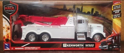 New-Ray 1:32 Scale Long Haul Trucker • White/Red Kenworth W900 Tow Truck - Image 1 of 4
