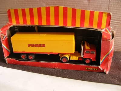 CIRCUS PINDER VEREM 808 RENAULT ARTIC TRUCK - Image 1 of 4