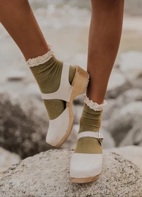 Zuecos MIA suecos talla EU 39 US 8-8,5 tostados “Sofía” Foto 1 de 4