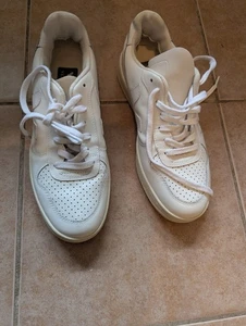  Veja Leather Sneaker Women's Sz-8US  39Eur White Authentic  - Picture 1 of 8