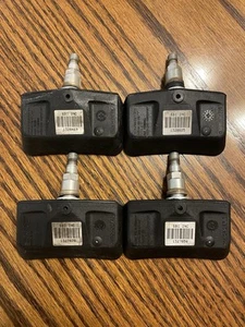 C5 Corvette OEM TPMS Sensors GM 10402716 *Working* - Picture 1 of 1