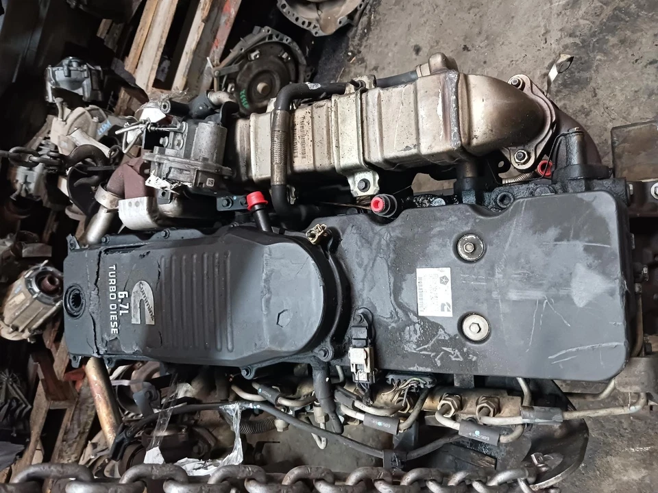 Used Engine Assembly fits: 2012 Ram Dodge 2500 pickup Chassis Cab 6.7L Foto 1 de 4