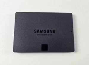 250 GB Samsung Serie 840 EVO 2,5 Zoll MZ-7TE250 - Bild 1 von 2