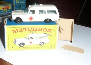 Matchbox Superfast No.3 Mercedes Benz "binz" Ambulance Car - Picture 1 of 2