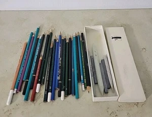 Lot Of Artist Drawing/Sketch Pencils - Picture 1 of 4