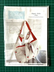 Hippie Hobo Bag Sewing Pattern & Instruction Booklet NEW & UNCUT Debbie Shore - Picture 1 of 2