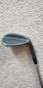 RH Titleist Vokey SM9 56° 08 M Sand Wedge Jet Black - Bild 1 von 5
