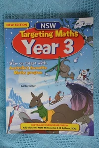 NSW Curriculum 2019 TARGETING MATHS. YEAR 3. STUDENT Workbook. GR8 USED COND. - Bild 1 von 1