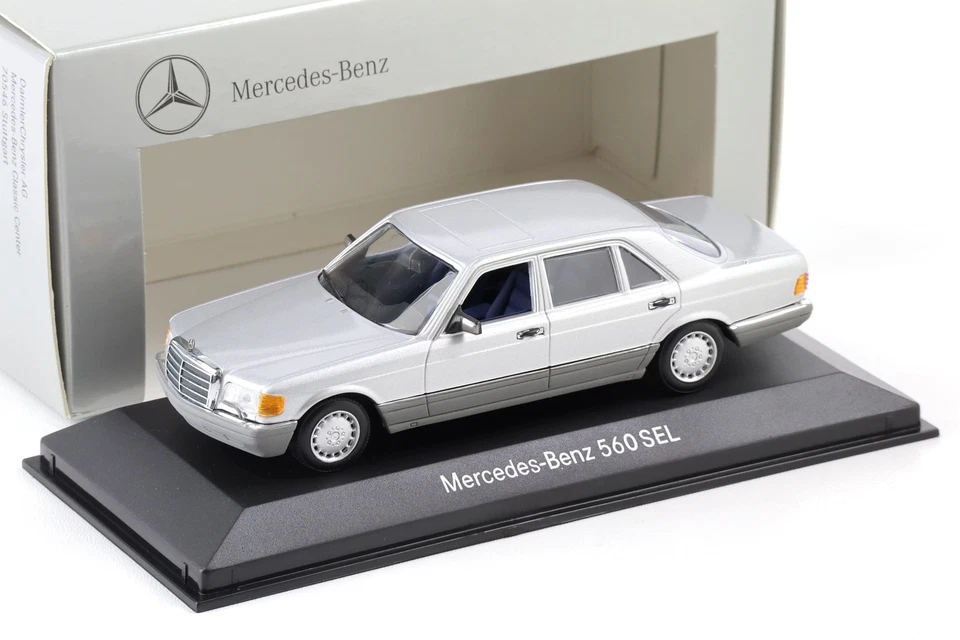 1:43 Minichamps Mercedes 560 SEL W126 Limousine Argento/ Blu Interno DEALER VER - Immagine 1 di 3
