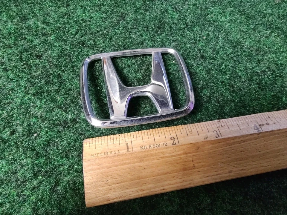 98-00 HONDA ACUERDO EMBLEMA MALETERO TRASERO LOGO PLATA CROMO P# 75701 SK7 0400 6S1 Foto 1 de 4
