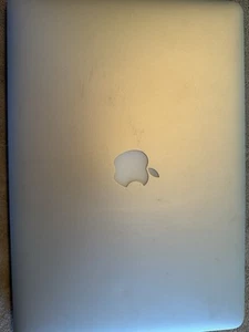 2015 Apple MacBook Pro 15" Retina - 2.2ghz i7. Liquid Damage And Screen Spots - Afbeelding 1 van 15