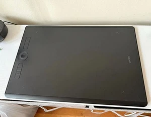 Wacom Intuos Pro Creative Pen Tablet - PTH-860 (Large) - Bild 1 von 8