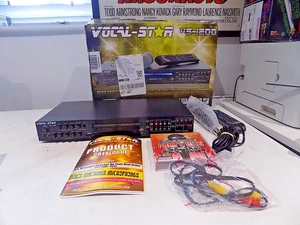 Vocal-Star VS-1200 professioneller Karaoke-Player mit Mikrofon, CDS, Handbuch - Bild 1 von 13