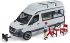 02672 MB Sprinter Camper with Driver Figure, 1:16 Scale