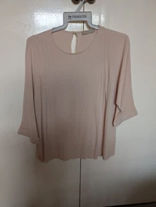 Ladies Shirt - Picture 1 of 3