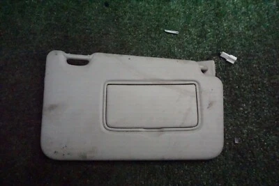 Parasol Nissan Kicks Passenger Side 2024 OEM 1 pieza 96400-5RL1A Foto 1 de 2