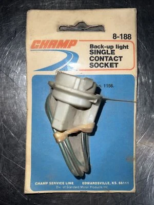 NOS Champ Back Up Light Single Contact Socket 8-188 - Imagem 1 de 2