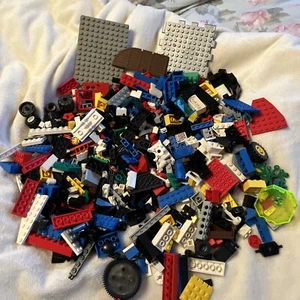 Vintage Tall Tupperware Filled With Assorted Lego Pieces, Approx 775 Pieces - Picture 1 of 6